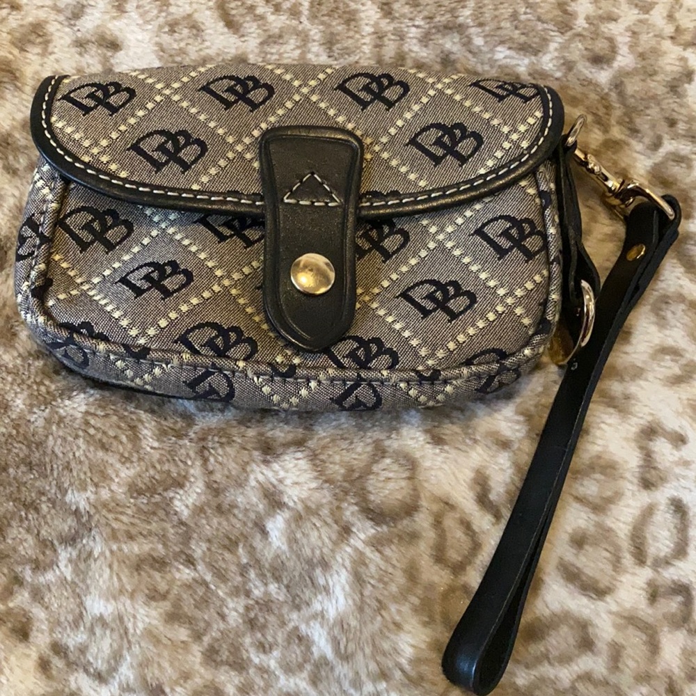 Dooney & Bourke Oncour Twist Flap Wristlet